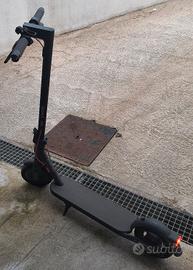 Monopattino Xiaomi 4 lite