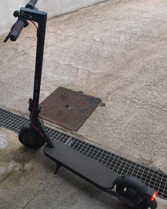 Monopattino Xiaomi 4 lite