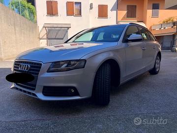 AUDI A4 4ª serie - 2010