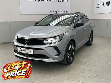 Opel Grandland 1.2 130cv AT8 Business Elegance