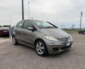 MERCEDES-BENZ A 180 CDI Elegance