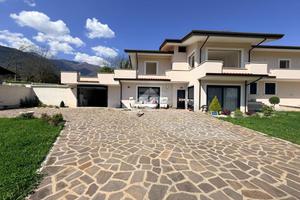4 LOCALI A SUPINO