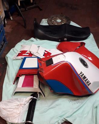 VARI RICAMBI YAMAHA FZ1000