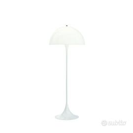 Lampada Louis Poulsen Panthella da terra