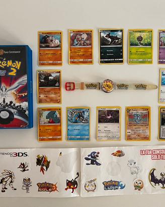 Set Pokémon: VHS,carte, orologio e adesivi.