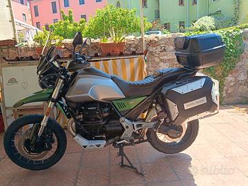 moto Guzzi v85tt 