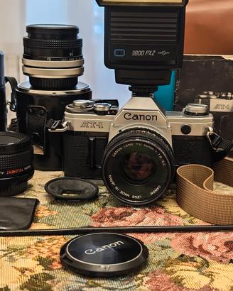 Canon AT-1 + obbiettivi e accessori 