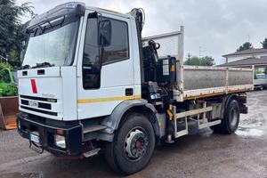 IVECO 180E28K RIBALTABILE + GRU