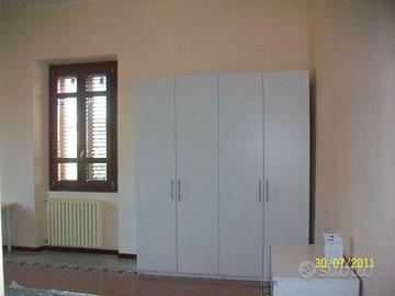 Ampia stanza vicino universita'