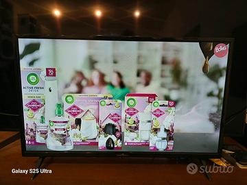 TV LED 32" SmartTech - Come Nuovo - Decoder DVB-T