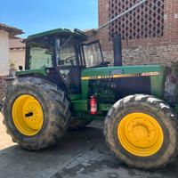 John Deere 4050