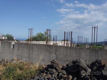 Aci Catena terreno agricolo