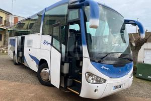 Autobus turistico Irizar Scania