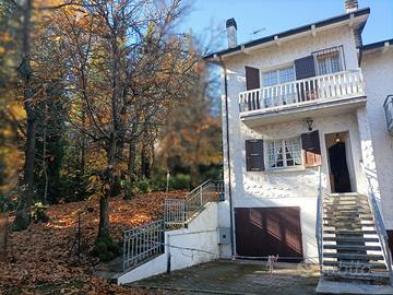 Marola stupenda villetta a schiera di testa