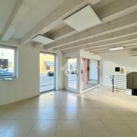 NEGOZIO A CITTADELLA