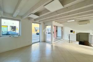 NEGOZIO A CITTADELLA