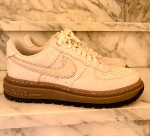 Nike Air Force 1 LX