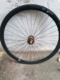 Ruota bici corsa