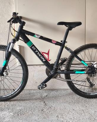Mountain bike Rockrider B’Twin 700 MTB 24”