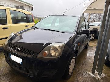 Ford Fiesta 1.2 75cv 5porte Ghia UNICAPROPRIETARIA