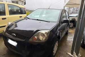 Ford Fiesta 1.2 75cv 5porte Ghia UNICAPROPRIETARIA