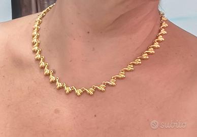 Collana dal design raffinato, perfetta per aggiung