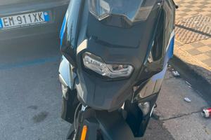 BMW C400 X  PARI AL NUOVO / DA VETRINA