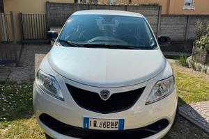 lancia Ypsilon 1.2 fire gold