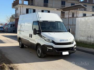 Daily 35s15 e5 furgone p medio t alto 2016 a.c