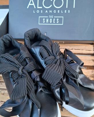 Sneakers Alcott n. 41 nere nuove con scatola Y2K