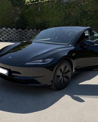 TESLA MODEL 3 RWD PREMIUM HIGHLAND STANDARD RANGE