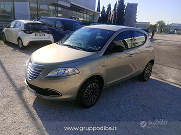 Lancia Ypsilon III 2011 Benzina 0.9 t.air Sil...