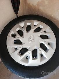 CopriCerchi e Pneumatici 165 60 15 Toyota Aygo