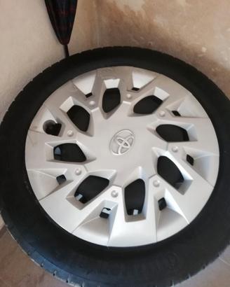 CopriCerchi e Pneumatici 165 60 15 Toyota Aygo