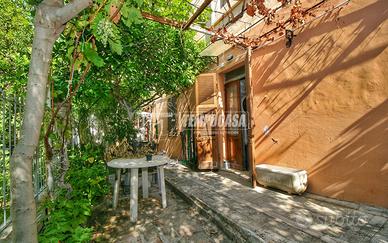 TRILOCALE CON CORTE PRIVATA