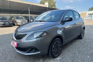 Lancia Ypsilon 1.0 FireFly Hybrid Silver Plus