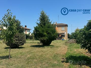 CASA SINGOLA DI RISTRUTTURARE A ROVIGO