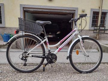 bicicletta da ragazza