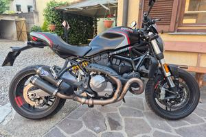 Ducati Monster 821 Stealth