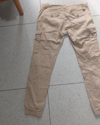 Pantaloni sportivi uomo colore beige