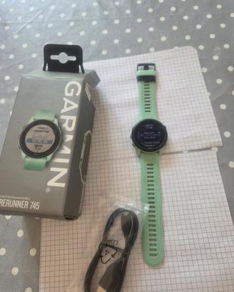 Garmin Forerunner  745 tropical Green 