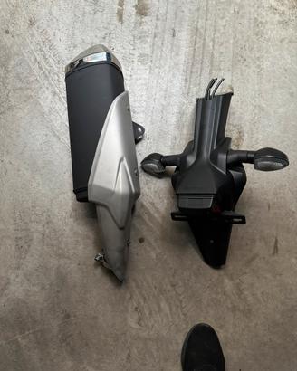 Scarico e portatarga NUOVI suzuki gsx s 750 2018