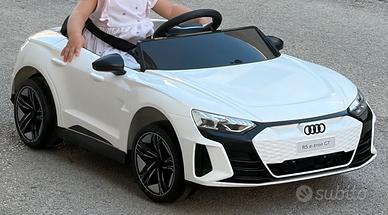 Auto elettrica bambini (audi)