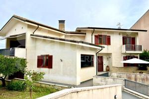 Villa singola Valderice