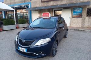 Lancia Ypsilon 1.2 69 CV 5 porte Gold