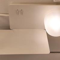 Coppia comodini da muro con USB