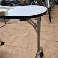 Tavolo pieghevole per manicure
