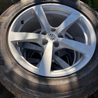 Gomme e Cerchi Porsche 235/60 R18