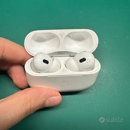 Apple AirPods Pro 2 (2022)