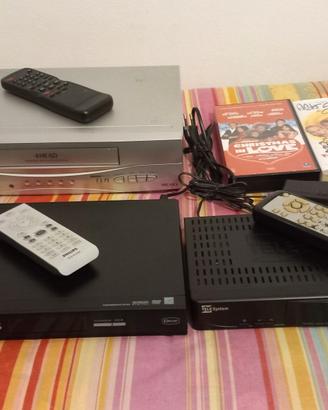 Lotto elettronica VHS e DVD PREZZO ABBASSATO